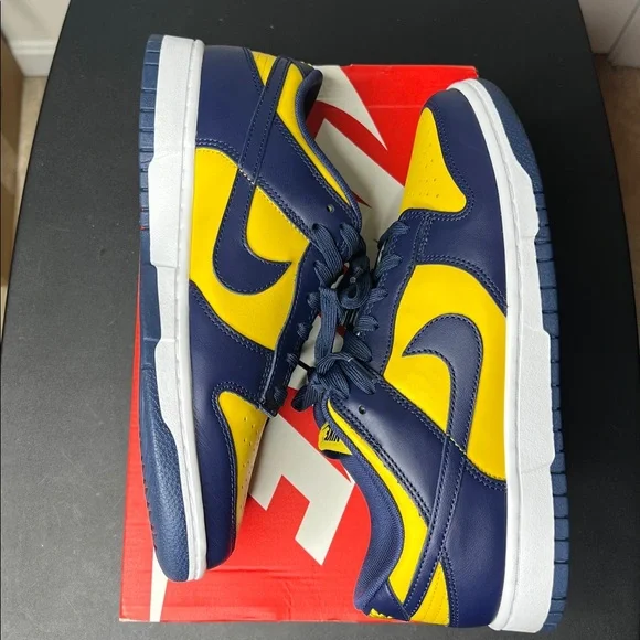 Nike Dunk Low Retro - Picture 7 of 7